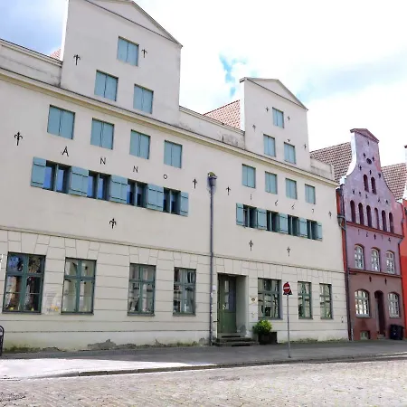 Altstadt-ferienhaus Mit Wlan Und Parkplatz בית נופש *
